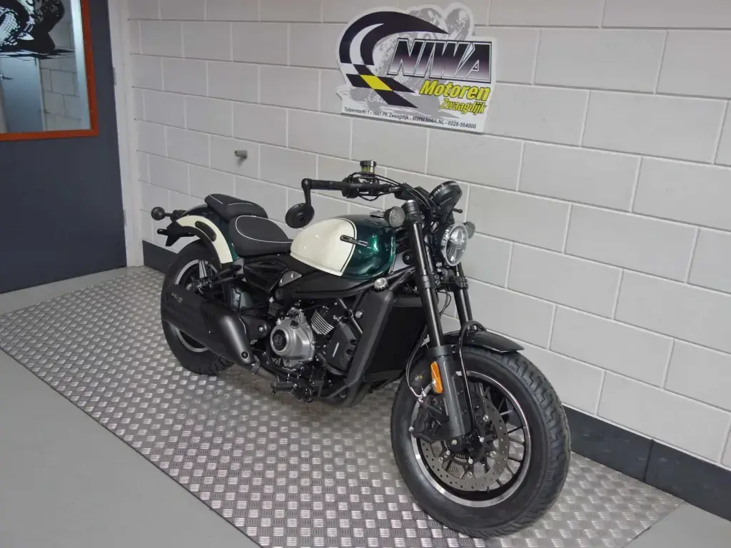 Nieuwe CFMOTO 450 CL-C naked bike met 449cc motor uit 2026 bij NIWA Motoren