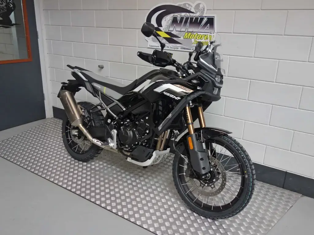 Nieuwe CFMOTO 450 MT tour met 450cc motor uit 2026 bij NIWA Motoren