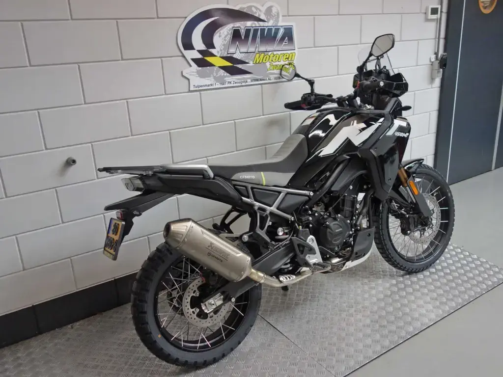 Nieuwe CFMOTO 450 MT tour met 450cc motor uit 2026 bij NIWA Motoren