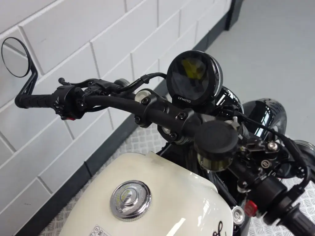 Nieuwe CFMOTO 450 CL-C naked bike met 449cc motor uit 2026 bij NIWA Motoren