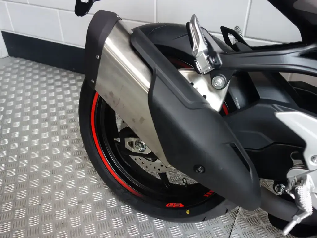 Nieuwe CFMOTO 450 SR supersport met 449cc motor uit 2026 bij NIWA Motoren