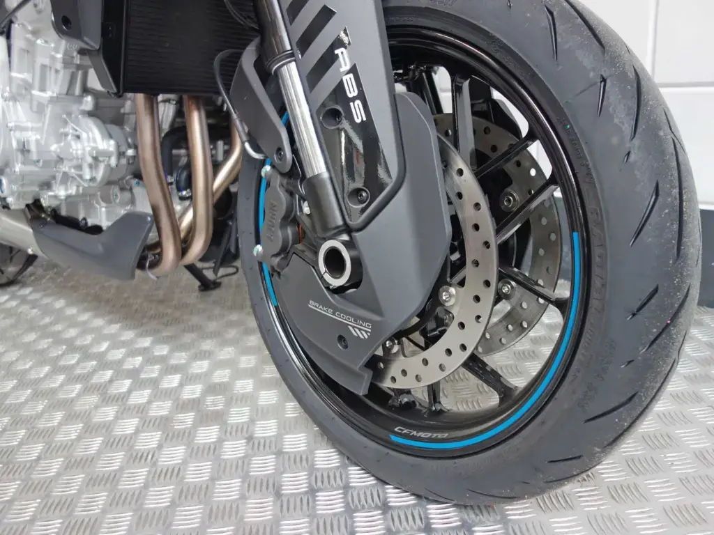 Nieuwe CFMOTO 675 NK overig met 675cc motor uit 2026 bij NIWA Motoren