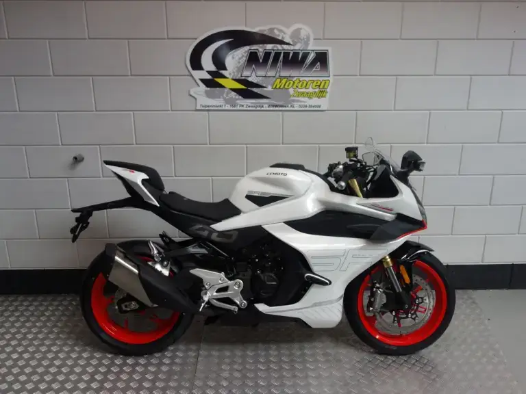 Nieuwe CFMOTO 675 SR-R supersport met 675cc motor uit 2026 bij NIWA Motoren
