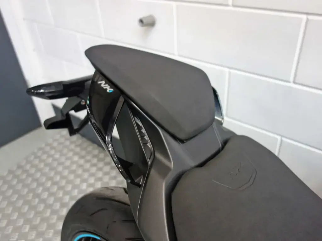 Nieuwe CFMOTO 675 NK naked bike met 675cc motor uit 2026 bij NIWA Motoren