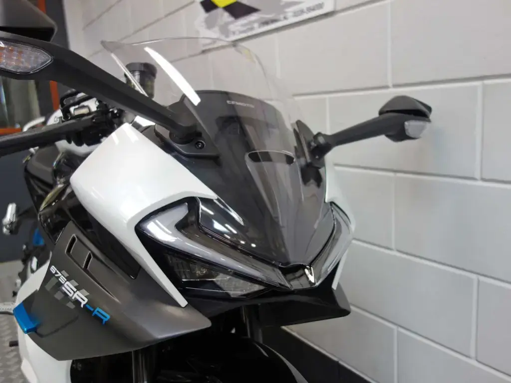 Nieuwe CFMOTO 675 SR-R supersport met 675cc motor uit 2026 bij NIWA Motoren