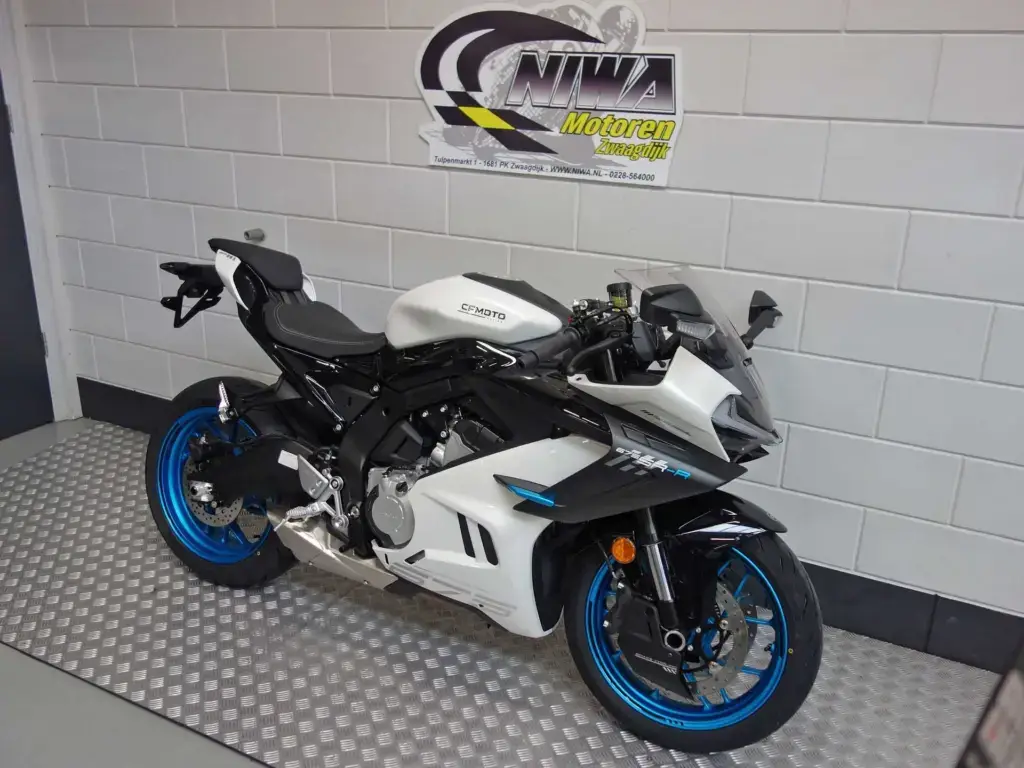 Nieuwe CFMOTO 675 SR-R supersport met 675cc motor uit 2026 bij NIWA Motoren