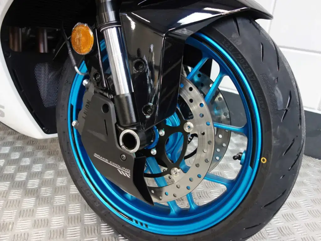 Nieuwe CFMOTO 675 SR-R supersport met 675cc motor uit 2026 bij NIWA Motoren