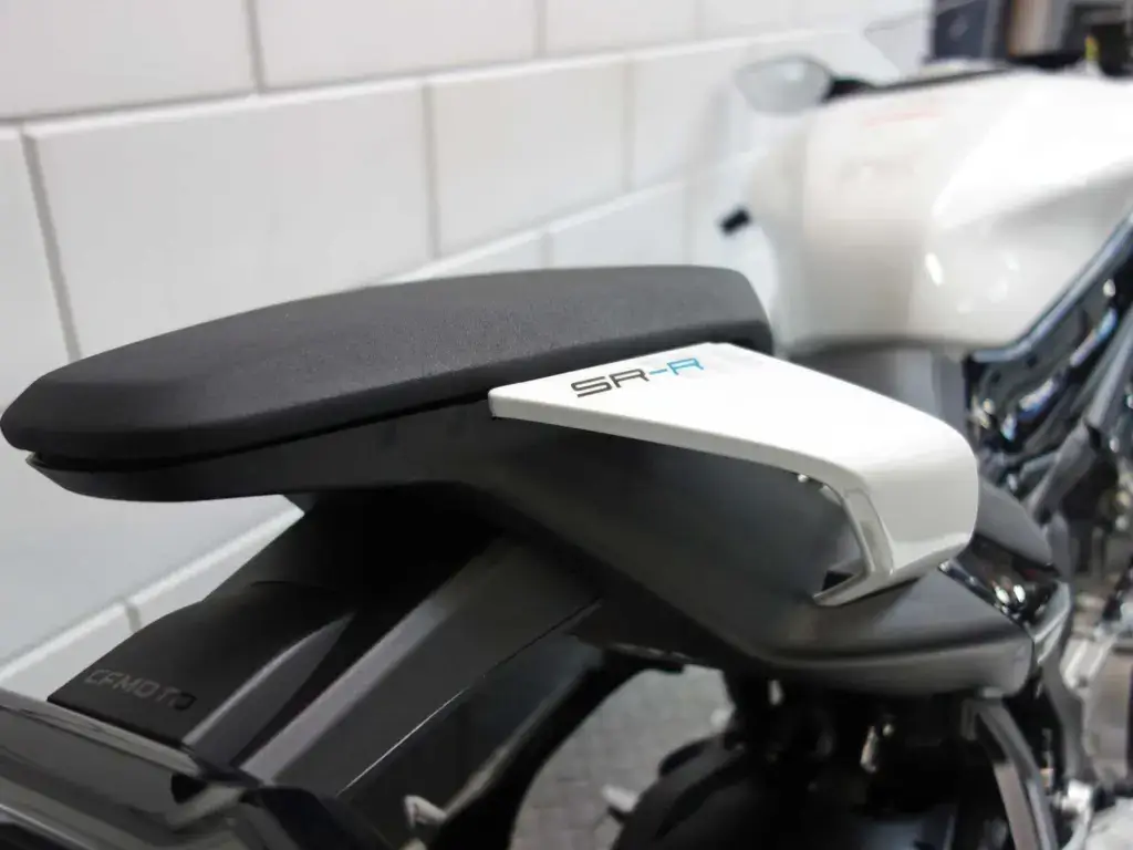 Nieuwe CFMOTO 675 SR-R supersport met 675cc motor uit 2026 bij NIWA Motoren