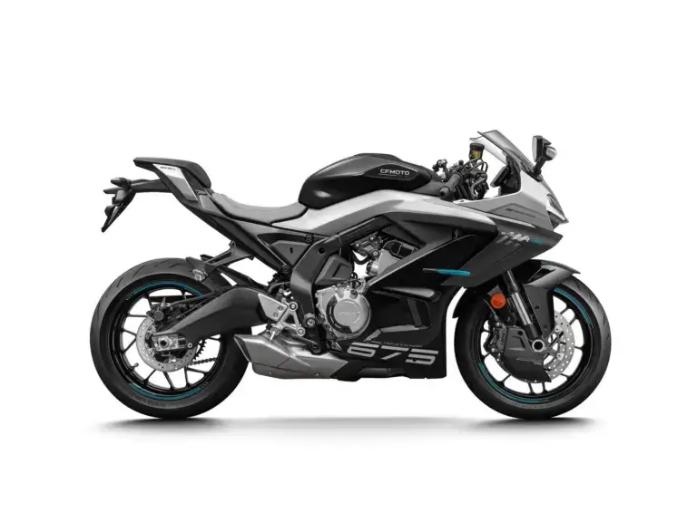 Nieuwe CFMOTO 675 SR-R supersport met 675cc motor uit 2026 bij NIWA Motoren