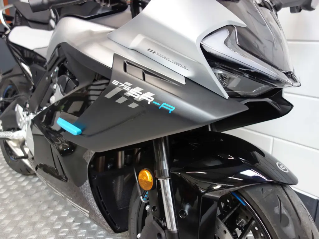 Nieuwe CFMOTO 675 SR-R supersport met 675cc motor uit 2026 bij NIWA Motoren