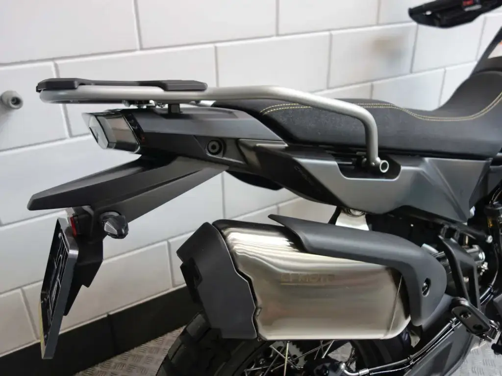 Nieuwe CFMOTO 800 MT tour met 799cc motor uit 2026 bij NIWA Motoren