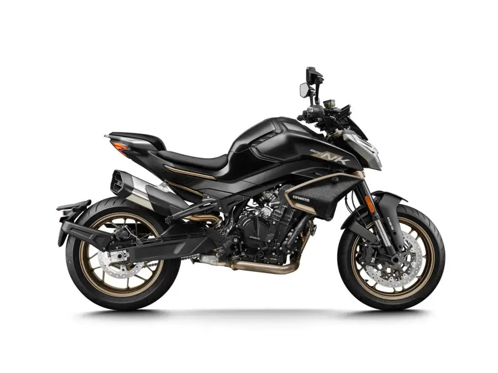 Nieuwe CFMOTO 800 NK naked bike met 799cc motor uit 2026 bij NIWA Motoren