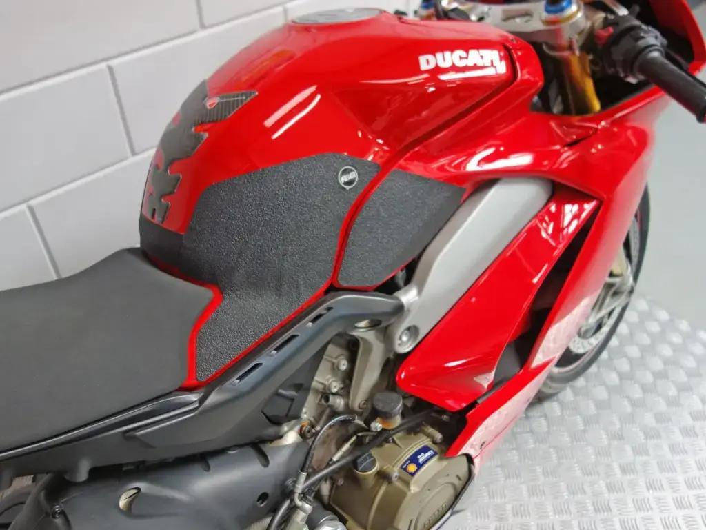 Gebruikte Ducati Panigale V4 supersport met 1103cc motor uit 2017 bij NIWA Motoren