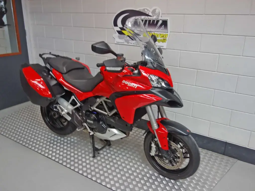Gebruikte Ducati Multistrada all-road met 1198cc motor uit 2014 bij NIWA Motoren