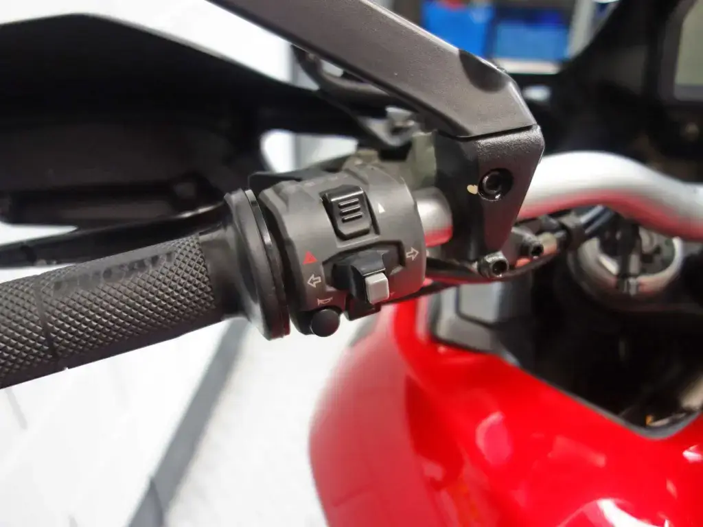 Gebruikte Ducati Multistrada all-road met 1198cc motor uit 2014 bij NIWA Motoren