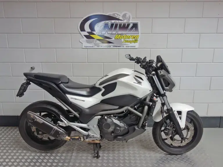 Gebruikte Honda NC 700 naked bike met 670cc motor uit 2013 bij NIWA Motoren