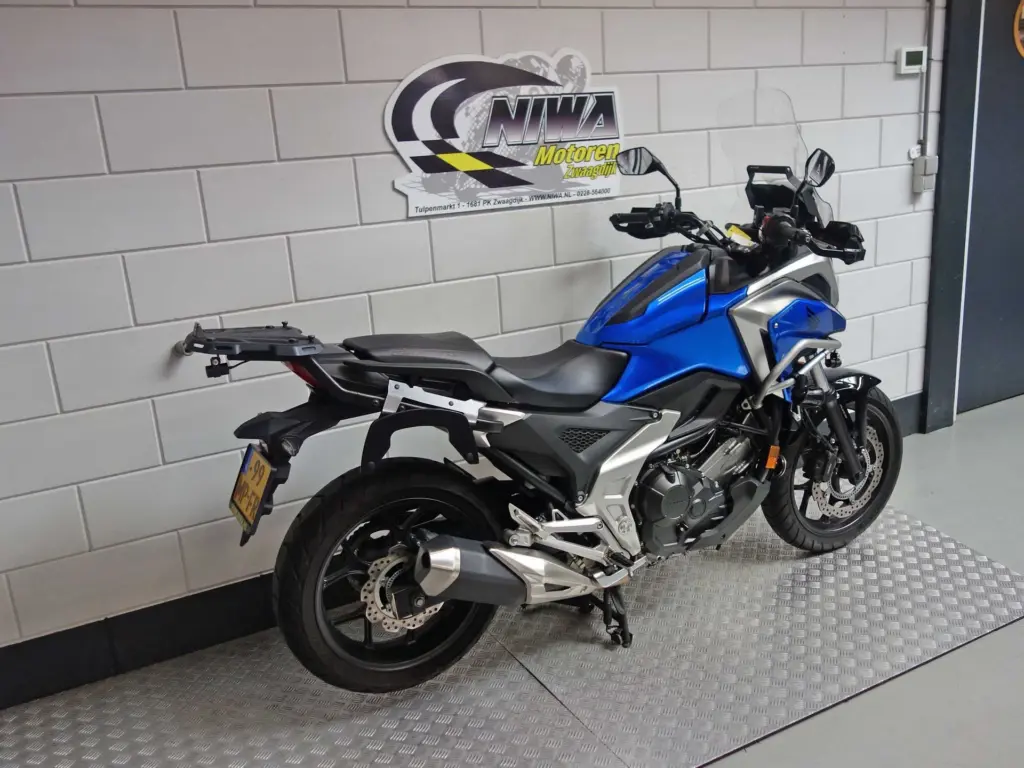Gebruikte Honda NC 750 all-road met 745cc motor uit 2021 bij NIWA Motoren