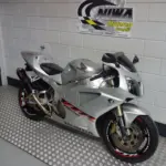 Gebruikte Honda VTR supersport met 999cc motor uit 2003 bij NIWA Motoren