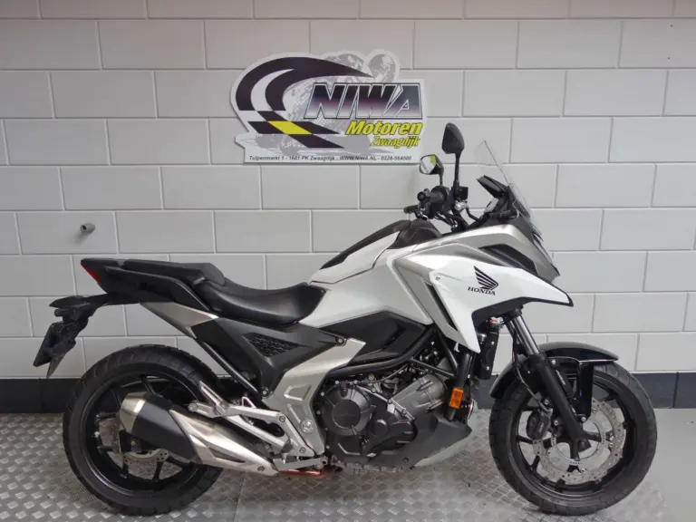 Gebruikte Honda NC 750 all-road met 745cc motor uit 2021 bij NIWA Motoren