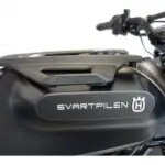 Gebruikte Husqvarna Svartpilen 125 naked bike met 125cc motor uit 2025 bij NIWA Motoren