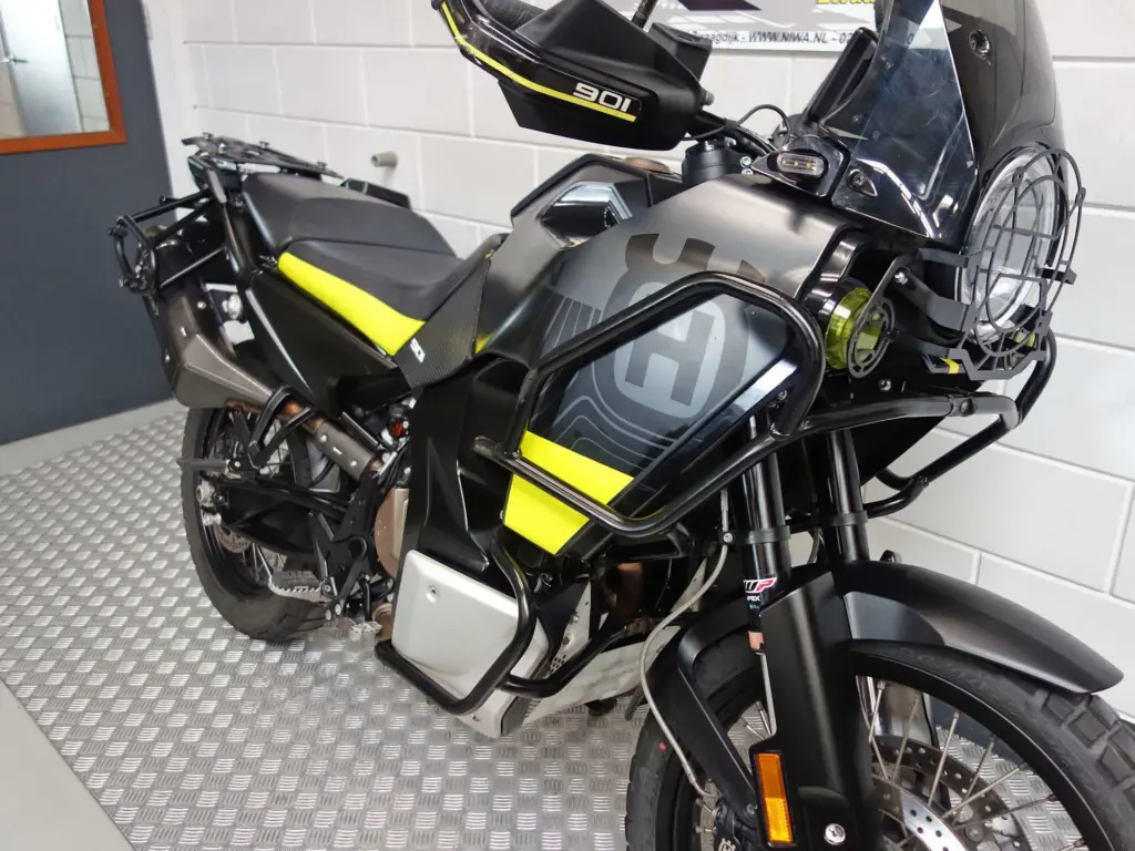 Gebruikte Husqvarna Norden 901 all-road met 889cc motor uit 2022 bij NIWA Motoren