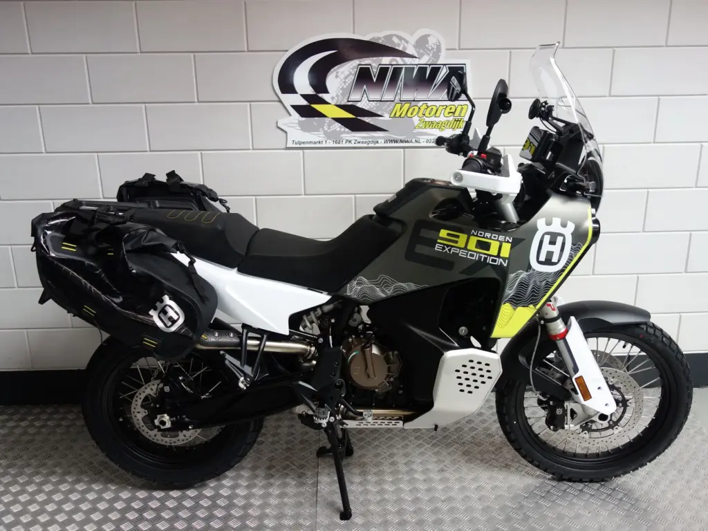 Nieuwe Husqvarna Norden 901 all-road met 889cc motor uit 2025 bij NIWA Motoren