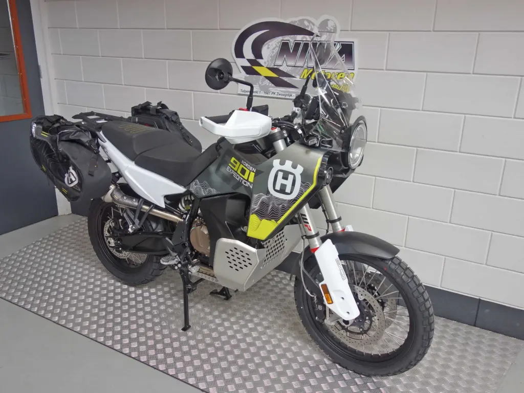 Nieuwe Husqvarna Norden 901 all-road met 889cc motor uit 2025 bij NIWA Motoren