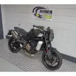 Nieuwe Husqvarna Svartpilen 801 overig met 799cc motor uit 2025 bij NIWA Motoren