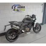 Nieuwe Husqvarna Svartpilen 801 overig met 799cc motor uit 2025 bij NIWA Motoren