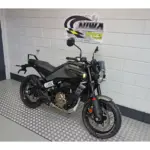Nieuwe Husqvarna Svartpilen 125 overig met 125cc motor uit 2025 bij NIWA Motoren