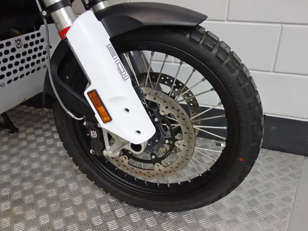 Gebruikte Husqvarna Norden 901 all-road met cc motor uit 2025 bij NIWA Motoren