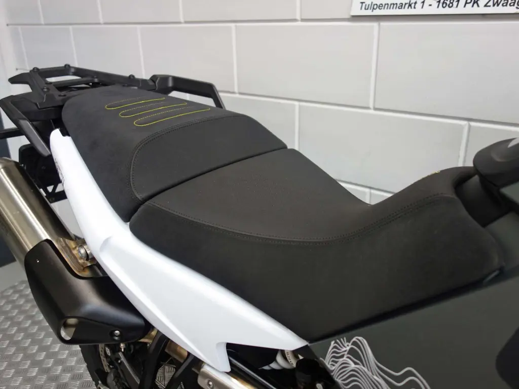Gebruikte Husqvarna Norden 901 all-road met cc motor uit 2025 bij NIWA Motoren