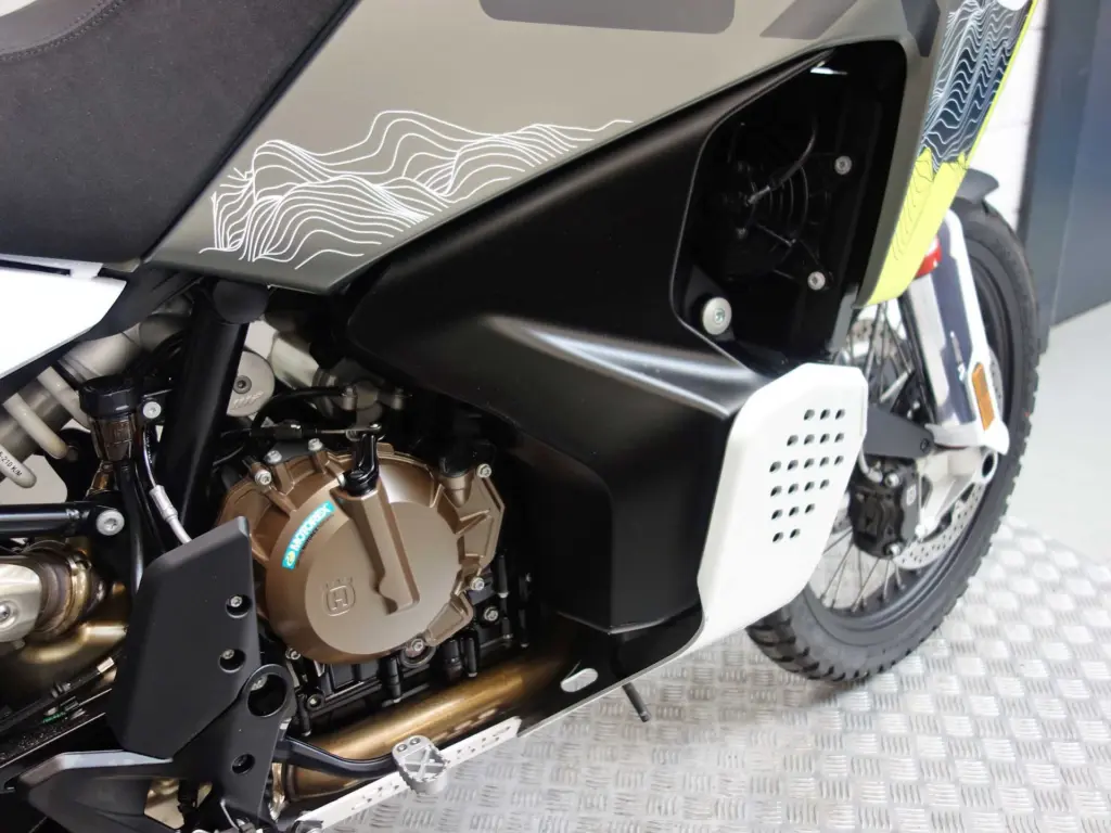 Gebruikte Husqvarna Norden 901 all-road met cc motor uit 2025 bij NIWA Motoren