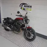 Nieuwe Kawasaki Eliminator 500 chopper met 451cc motor uit 2026 bij NIWA Motoren