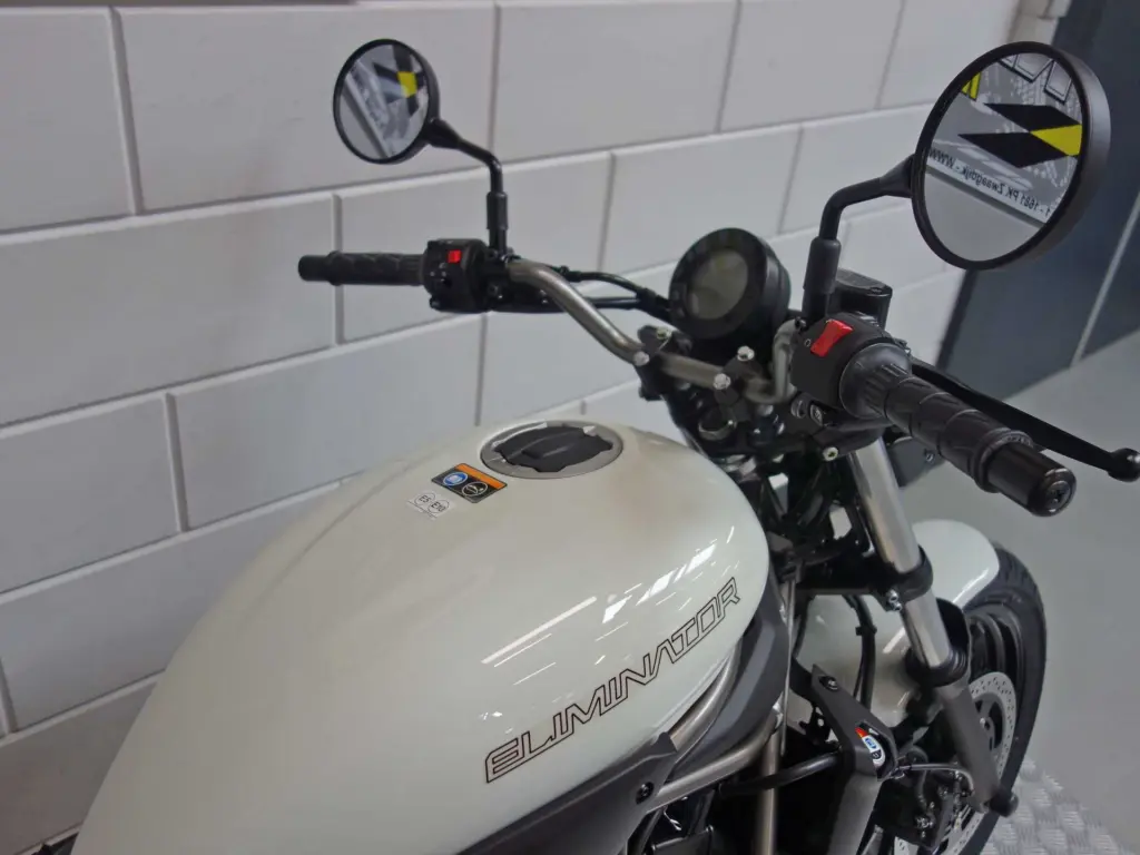 Nieuwe Kawasaki Eliminator 500 chopper met 451cc motor uit 2026 bij NIWA Motoren