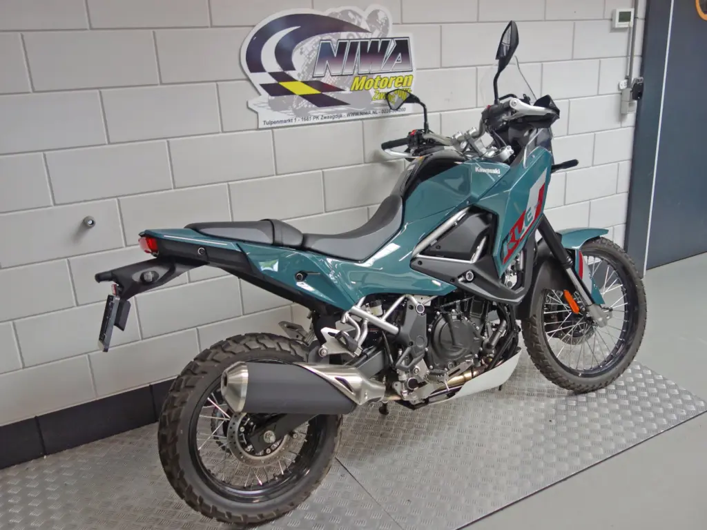 Gebruikte Kawasaki KLE500 all-road met 500cc motor uit 2026 bij NIWA Motoren