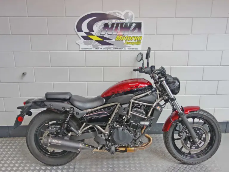 Gebruikte Harley-Davidson Low Rider chopper met 1923cc motor uit 2022 bij NIWA Motoren