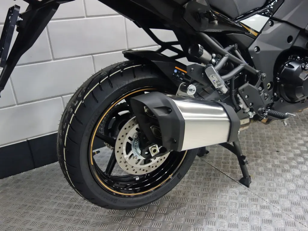 Nieuwe Kawasaki Versys 1100 tour met 1099cc motor uit 2025 bij NIWA Motoren