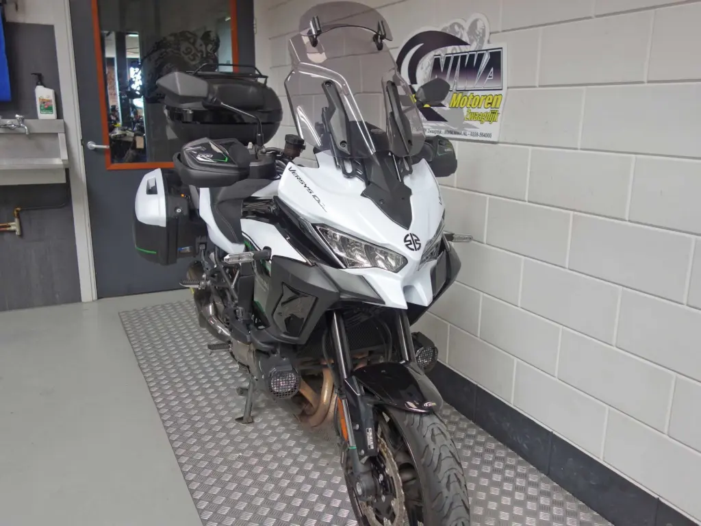 Gebruikte Kawasaki Versys 1000 tour met 1043cc motor uit 2019 bij NIWA Motoren