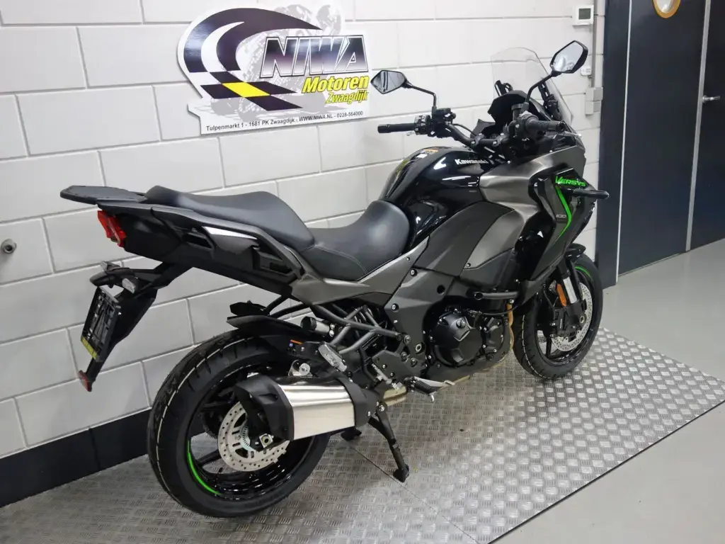 Gebruikte Kawasaki Versys 1100 tour met 1099cc motor uit 0 bij NIWA Motoren