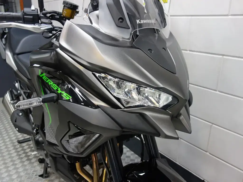 Gebruikte Kawasaki Versys 1100 tour met 1099cc motor uit 0 bij NIWA Motoren
