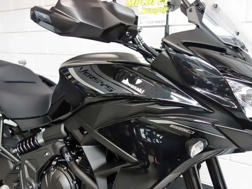 Nieuwe Kawasaki Versys 650 tour met 649cc motor uit 2026 bij NIWA Motoren
