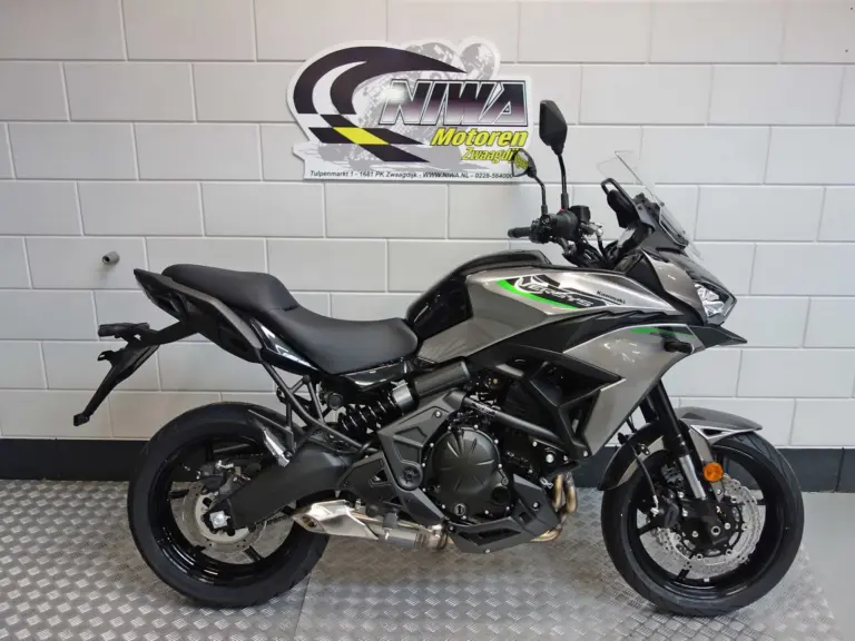 Nieuwe Kawasaki Versys 1100 tour met cc motor uit 2025 bij NIWA Motoren