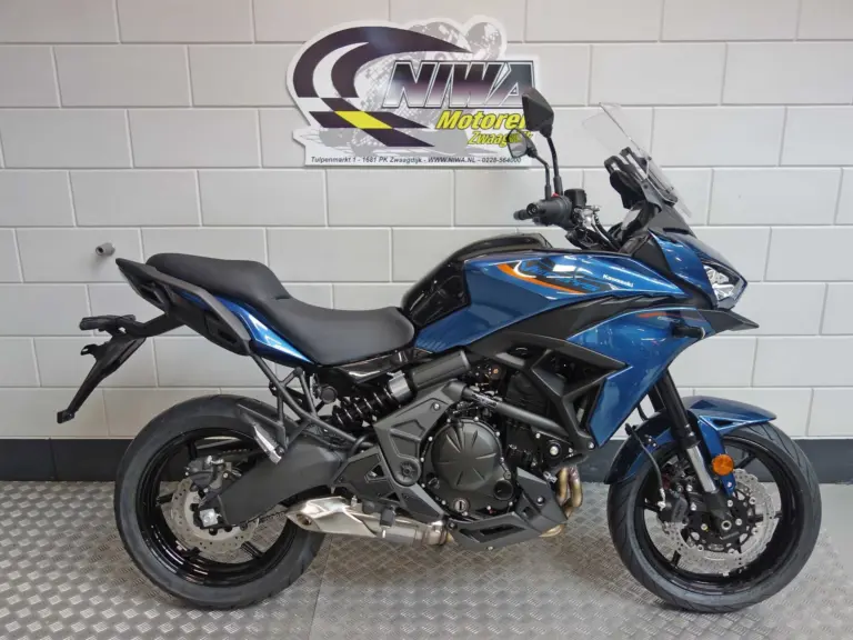 Nieuwe Kawasaki Versys 1100 tour met cc motor uit 2025 bij NIWA Motoren