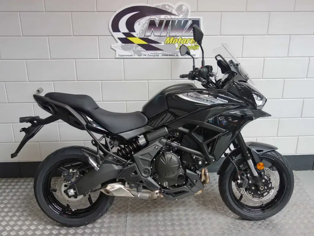 Nieuwe Kawasaki Versys 650 tour met cc motor uit 2026 bij NIWA Motoren