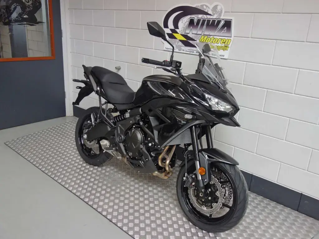 Nieuwe Kawasaki Versys 650 tour met cc motor uit 2026 bij NIWA Motoren