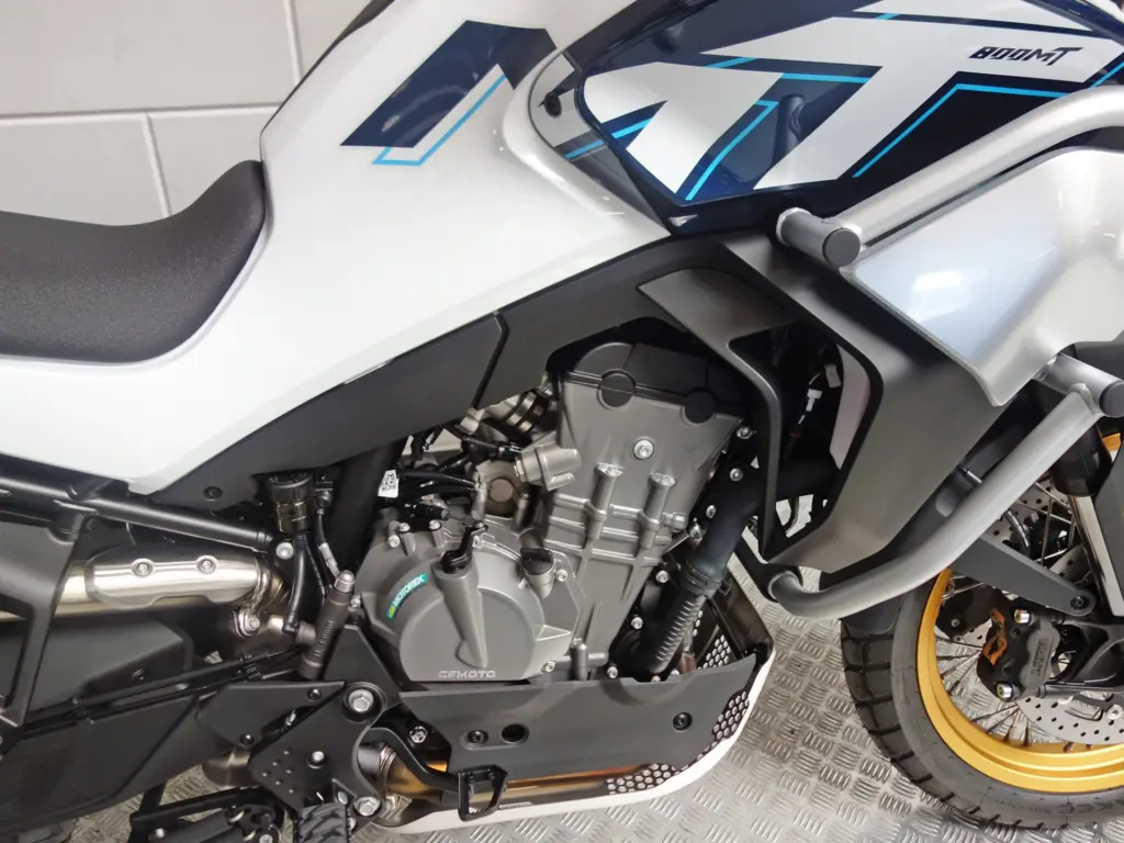 Nieuwe CFMOTO 800 MT overig met 799cc motor uit 2026 bij NIWA Motoren