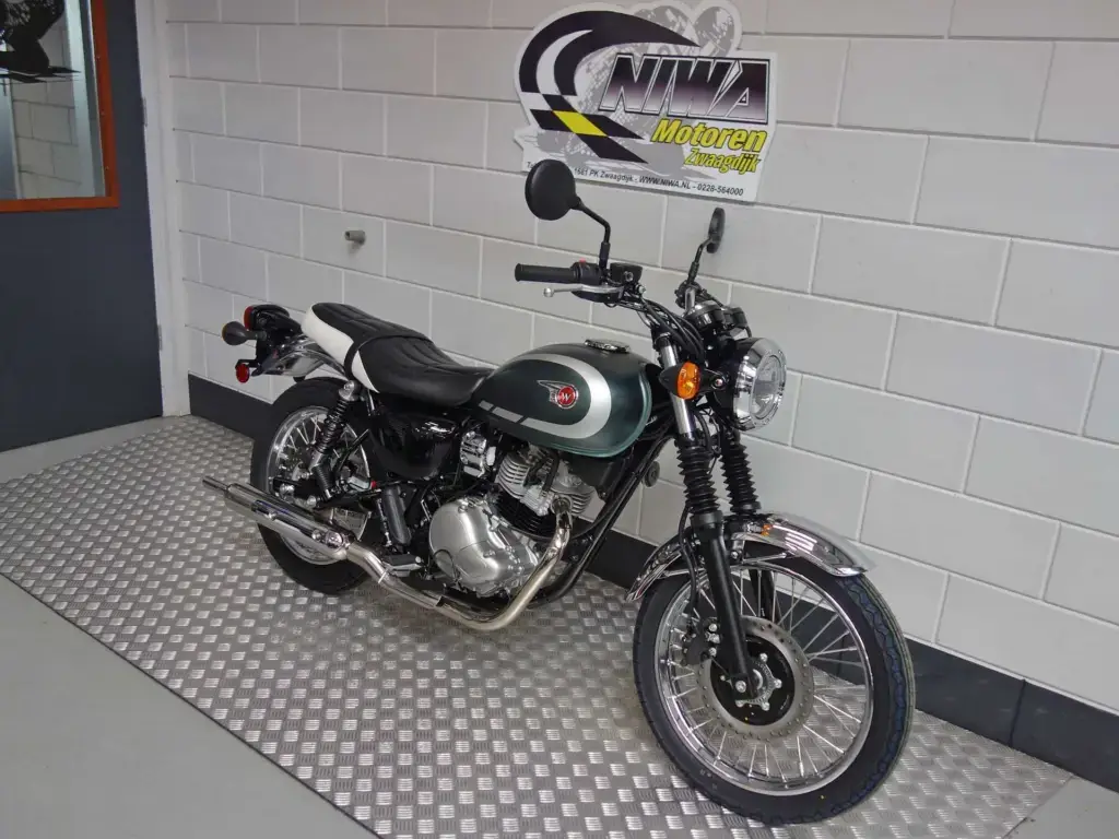 Nieuwe Kawasaki naked bike met 233cc motor uit 2026 bij NIWA Motoren