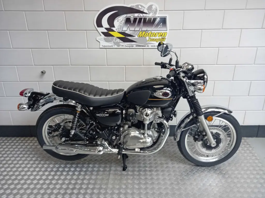 Nieuwe Kawasaki W800 naked bike met 773cc motor uit 2026 bij NIWA Motoren