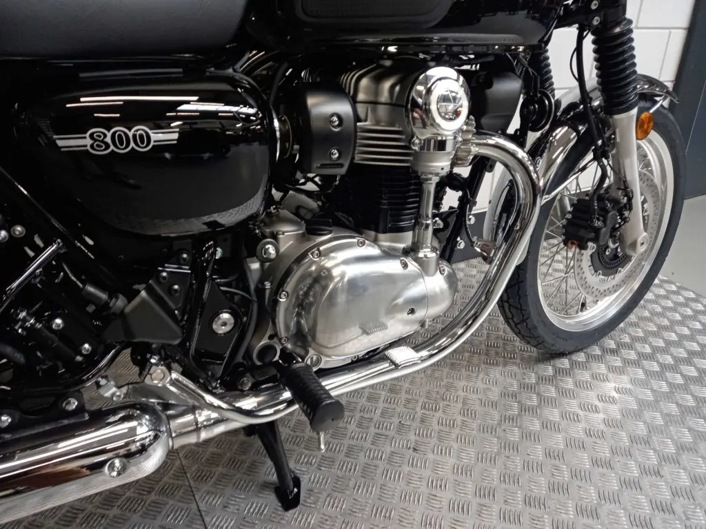 Nieuwe Kawasaki W800 naked bike met 773cc motor uit 2026 bij NIWA Motoren